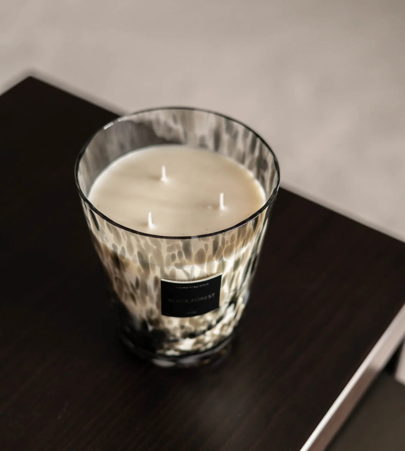 Large Speckled Luxe Black Forest Candle - Image 4