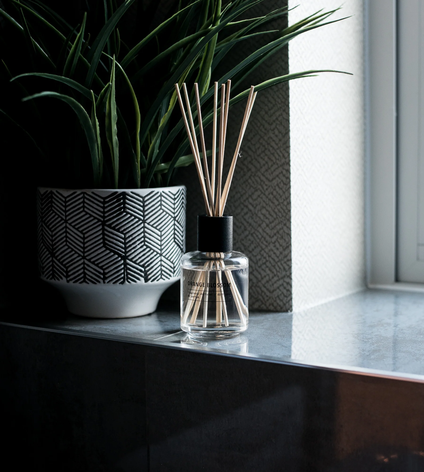 Loft Orange Blossom Diffuser - 180ml - Image 3