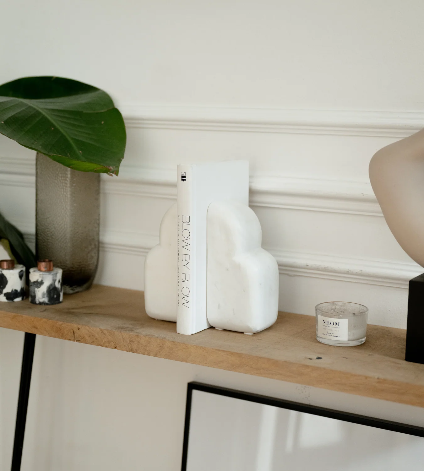 Luna White Marble Bookends – Set of Two - Image 4