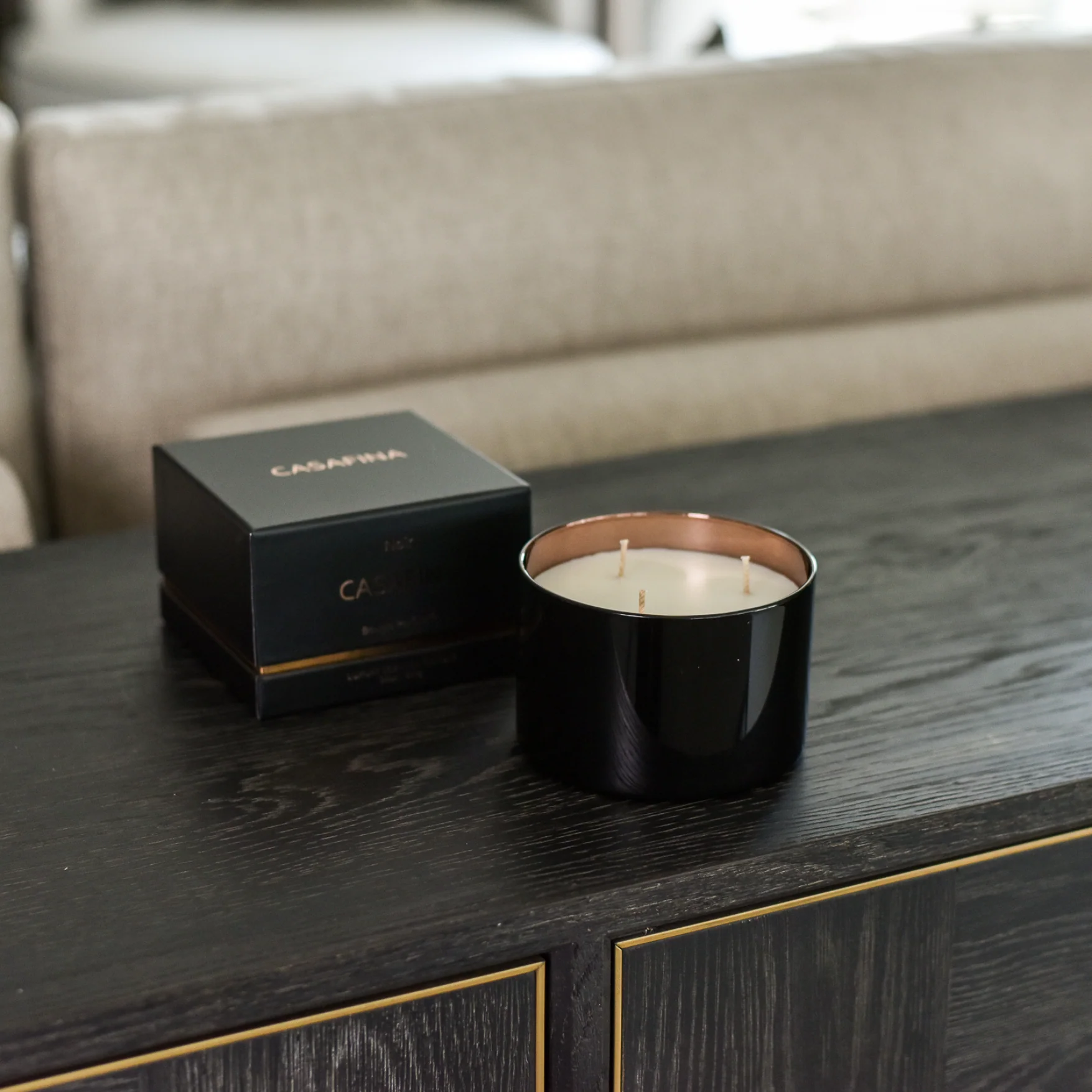 3 Wick Noir Rose Oud Candle - Image 4