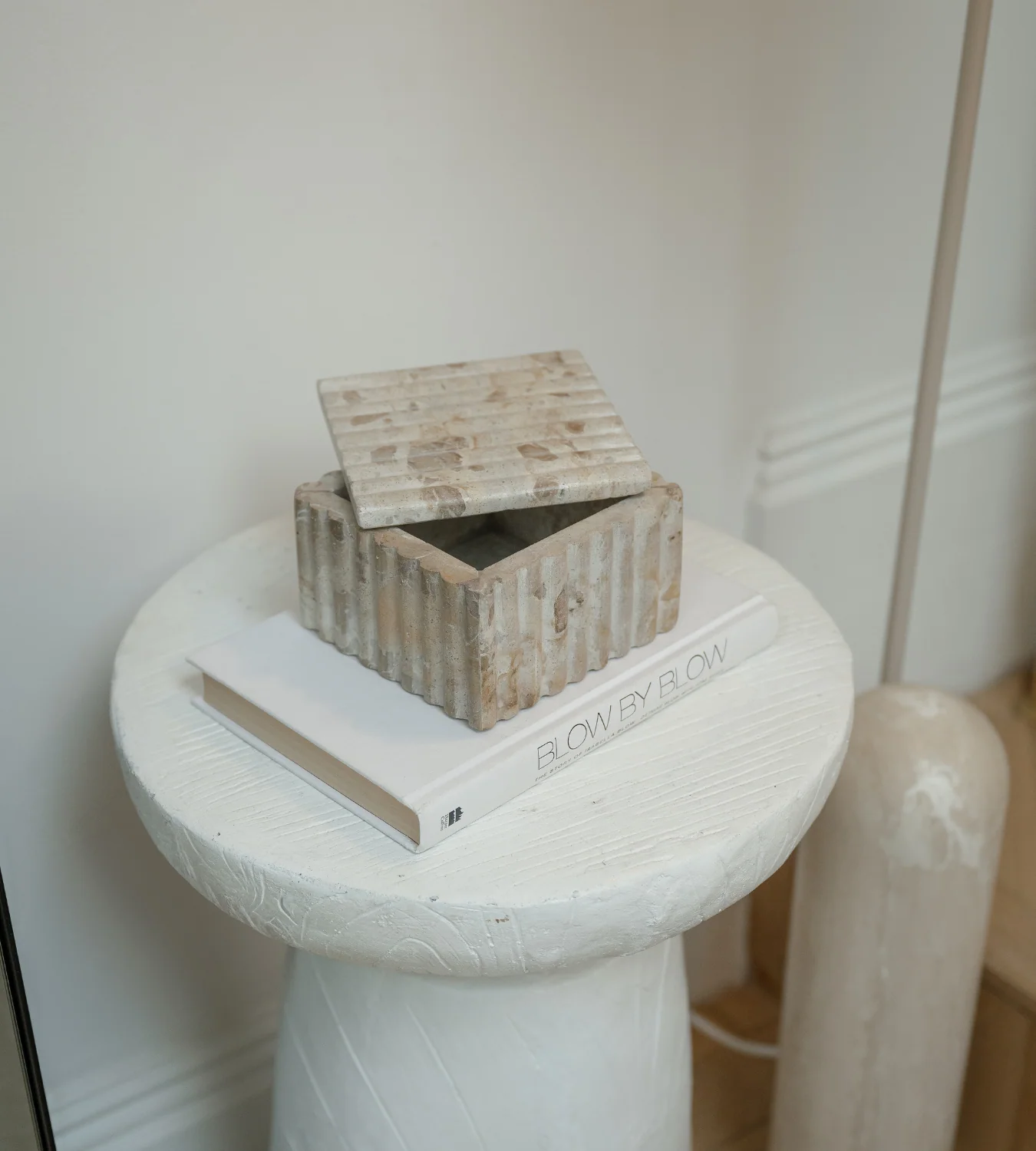 Orla Square Chocolate Marble Box - Image 3
