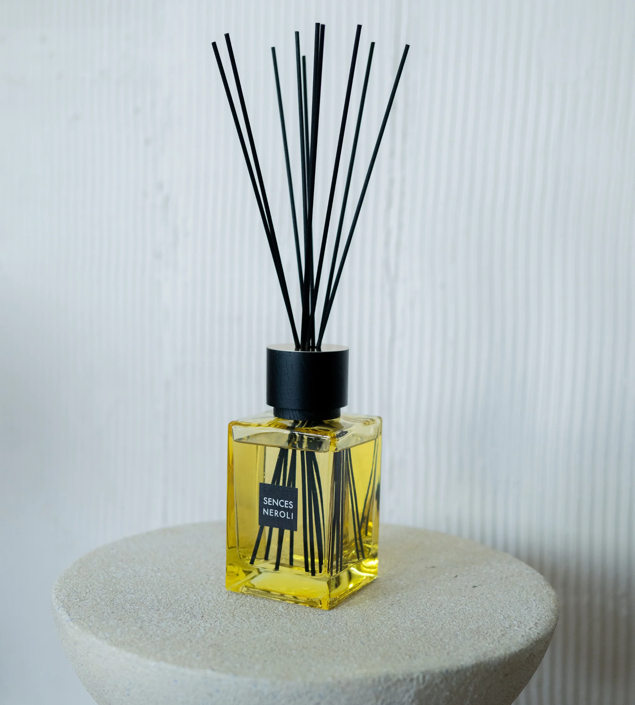 Sences Neroli Large Reed Diffuser 500ml - Image 3