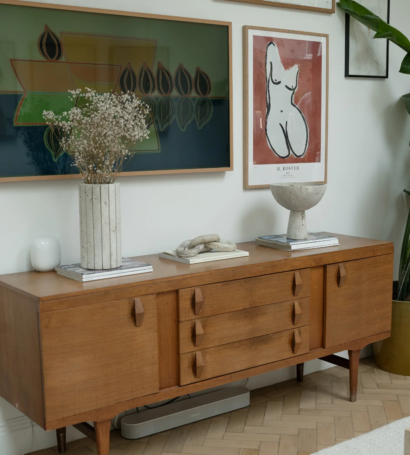 Travertine Ribbed Vase - Image 3