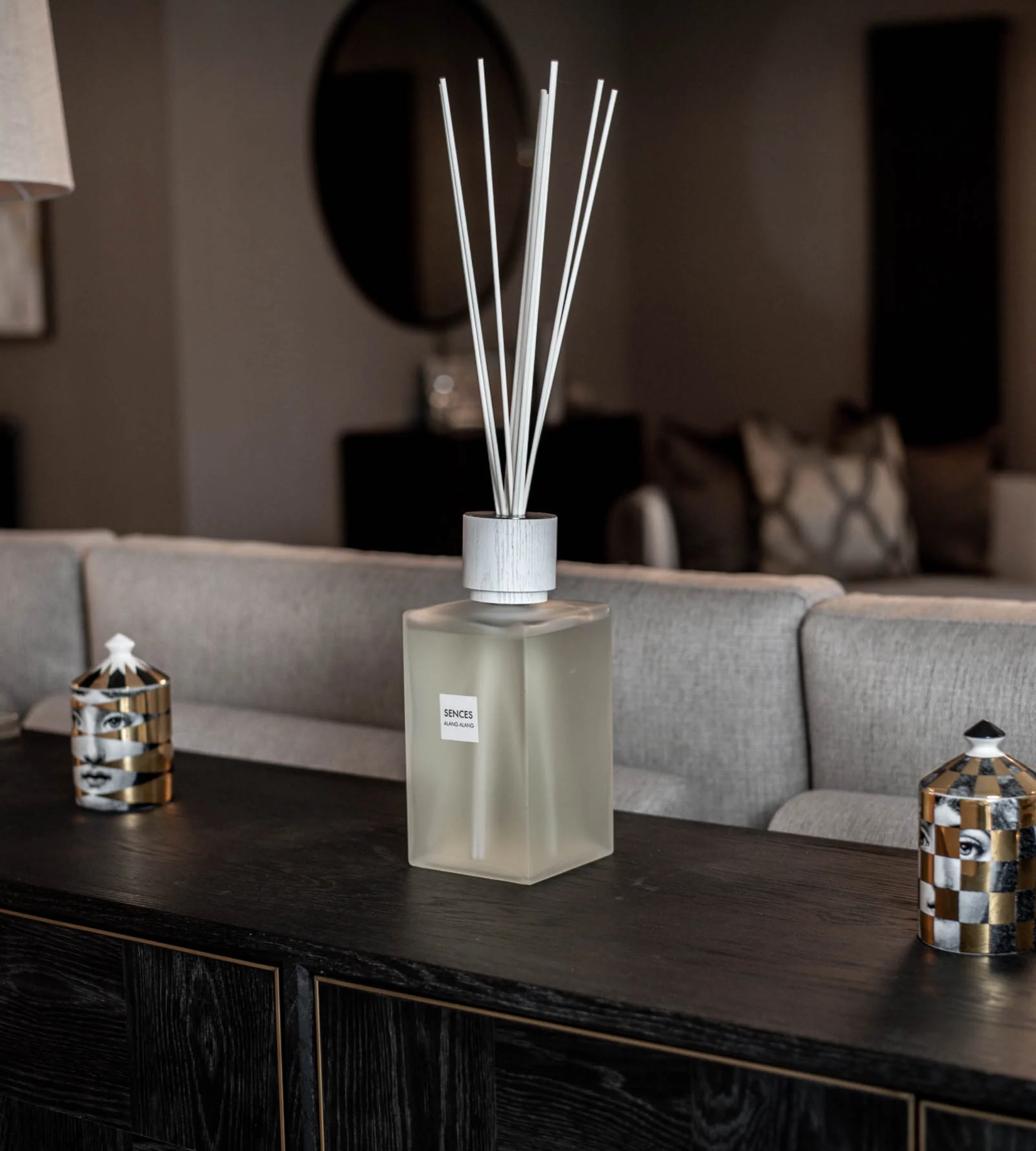 White Extra Large Alang Alang Reed Diffuser - 2200ml - Image 9